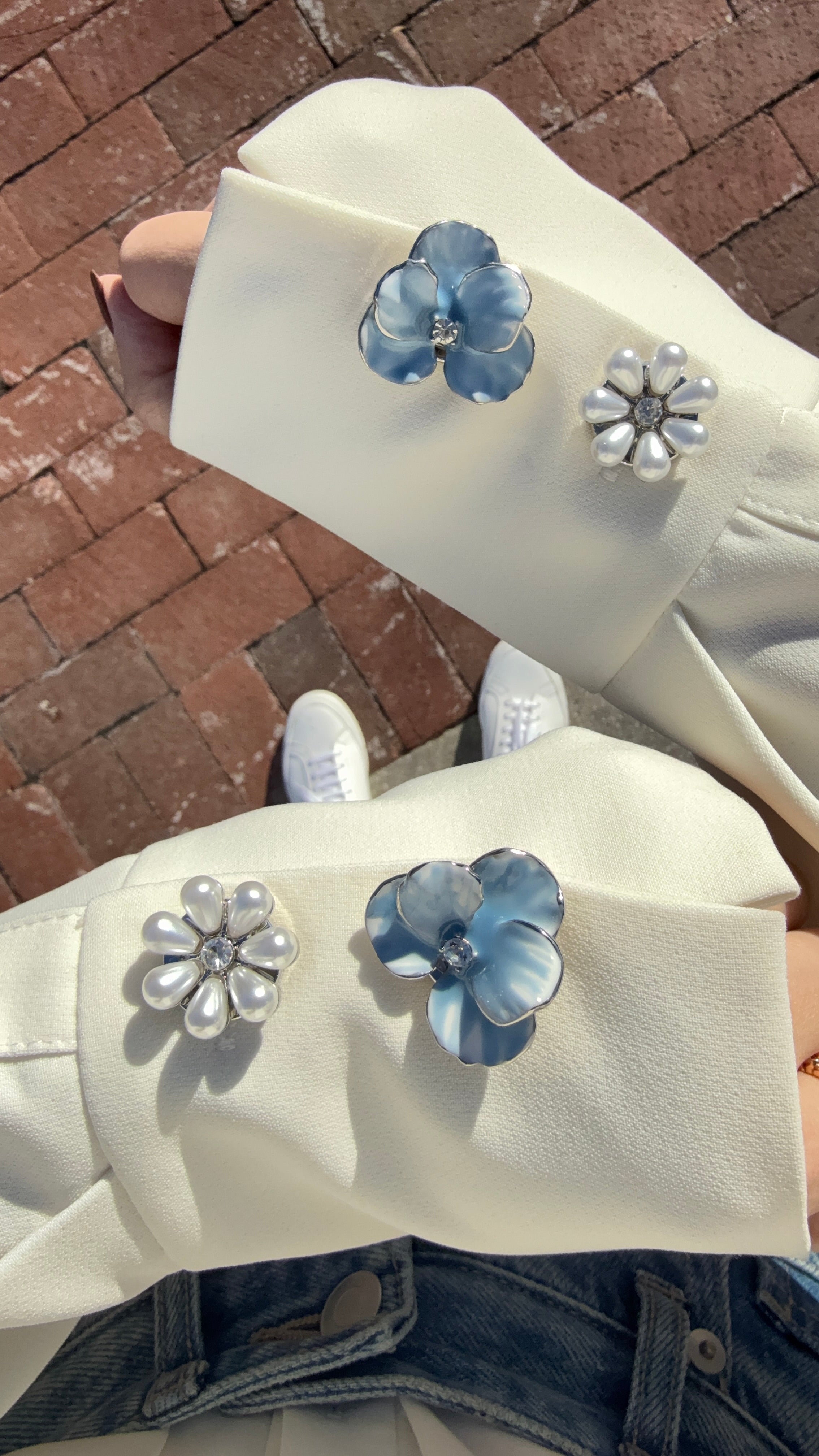 Maya Button Cover Set – Seven-Pearl Botanical Bloom for Everyday Elegance