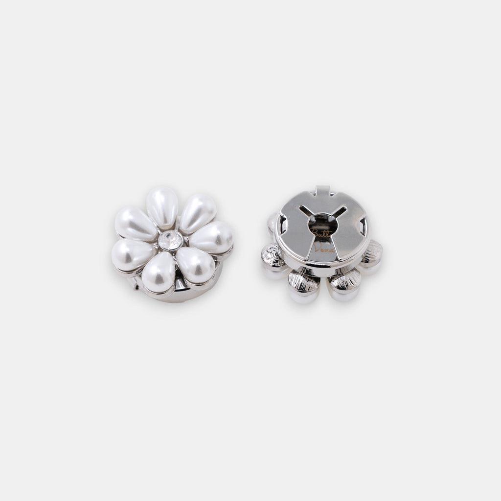 Maya Button Cover Set – Seven-Pearl Botanical Bloom for Everyday Elegance
